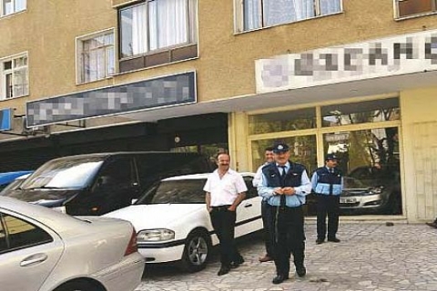 Kadıköy'deki oto galerilerine valilik emriyle mühür!