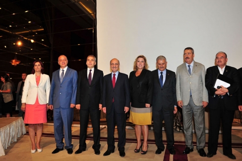 Erdoğan Bayraktar: Salaş yapıları şehirlerimizden atmalıyız!