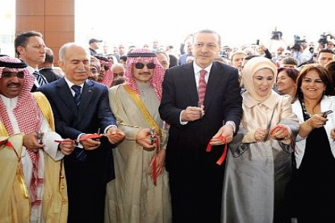 Başbakan Erdoğan Arap turisti Türkiye'ye davet etti!