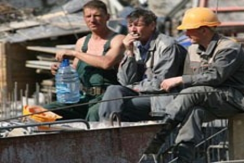 Rus basını: Türk işçiler Rusya'yı işgal edecek!