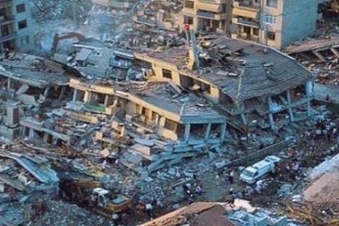 Çevre ve Şehircilik Bakanlığı: Evinizi, içinde siz olmadan yıkalım!