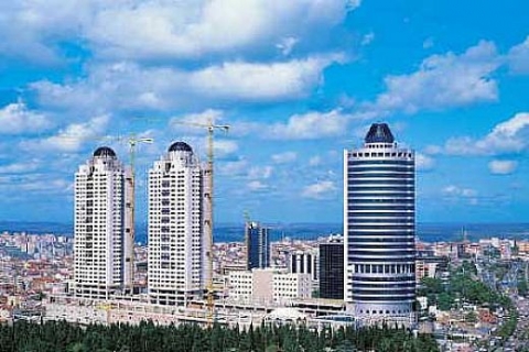 Piramid Yapı'dan kiralık 10 bin metrekarelik akıllı ofis binası!