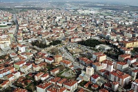 Gebze'de icradan satılık 2.2 milyon TL'ye 5 katlı bina ve 1.4 milyon TL'ye mağaza!