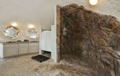 İşte California Hillsborough daki satılamayan Çakmaktaş evi!