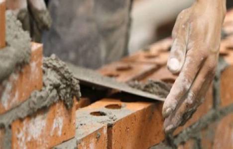 İnşaatında sertifikasız usta çalıştırana 2 bin lira para cezası! 