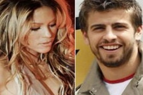 Shakira, sevgilisi Gerard Pique için İspanya'ya taşınıyor