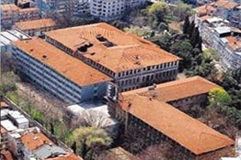 Darüşşafaka'ya Hasan Namık Üzer'den milyonluk miras kaldı!