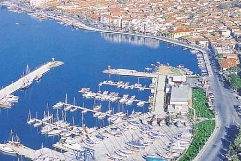 Balıkesir Ayvalık'ta Küme Evler Site 90 Sitesi'nde 110 bin TL'ye icradan!