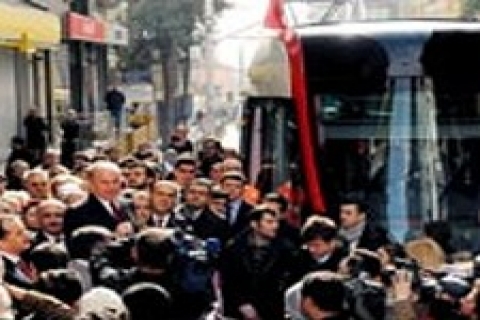 Kabataş Bağcılar hattı tramvayla 65 dakika!