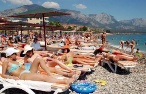 Antalya'ya gelen turist sayısı geçen yıla göre yüzde 1,6 azaldı!