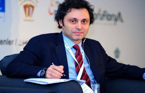  Emre Çamlıbel: Gayrimenkul sektörü yüzde 2 büyüyecek!