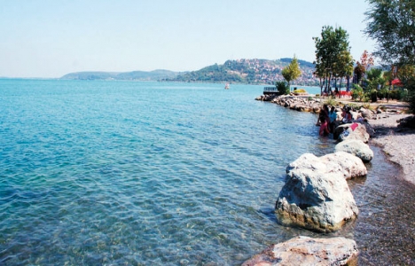  Sapanca Gölü kenarındaki taş ocağı yeniden faaliyete geçiyor! 