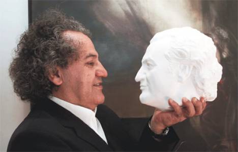 10 milyon dolarlık müze açıldığı köyü sanat merkezine dönüştürdü!