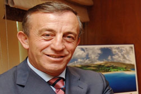 Ağaoğlu: Ucuz arsa üretilsin, 500 YTL taksitle ev satarım