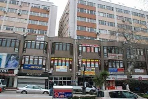 İzmit Belediye Başkanlığı, Belediye Çarşı İşhanı'ndaki dükkanları satışa çıkardı!