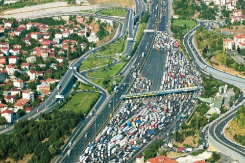  Fatih Sultan Mehmet Köprüsü'ndeki trafik krizi nasıl çözülür?