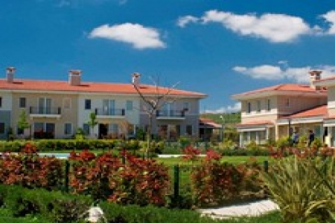 Eston Deniz Yakuplu'da metrekaresi 2 bin 800 TL!