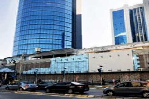  Akmerkez'e tadilat davası açan Metin Çakar, davayı kazandı!