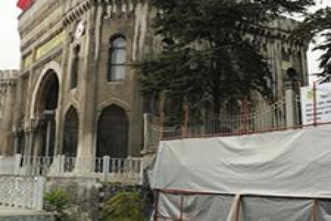 Beyazıt Yerleşkesi restore edilirken zarar görüyor!