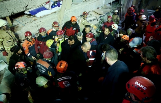 Süleyman Soylu ve Murat Kurum Kartal'daki enkaz alanında inceleme yaptı!