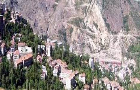 Kuşadasında 1 milyon 500 bin TL'ye tek katlı bahçeli satılık ev! 