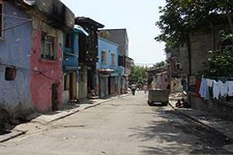 Oktay Ekinci: TOKİ Romanların yanında değil!