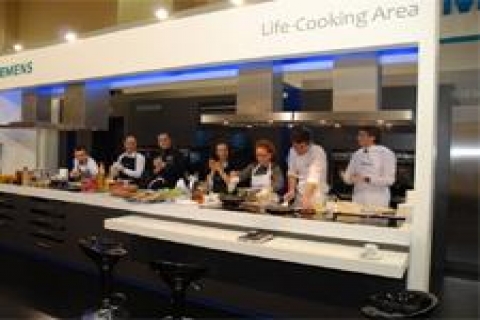 Siemens'ten Anneler Günü'ne özel sürpriz hediyeler