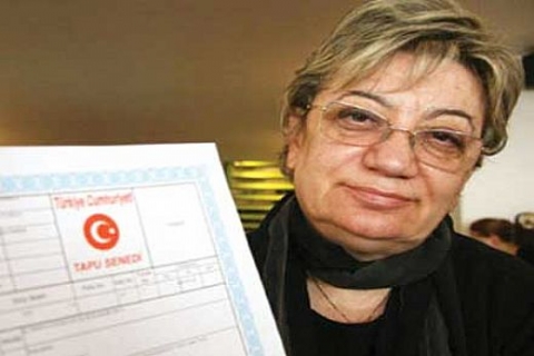 Galata Rum Okulu dün sahiplerine iade edildi!