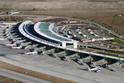 Devletin 'hangarı'na inşaat devleri ilgi gösterdi