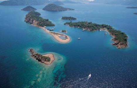 Yunanistan'da 100 bin Euro'ya satılık ada!