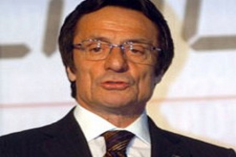 Ahmet Nazif Zorlu, Bebek'te 7 yıldızlı otele hazırlanıyor