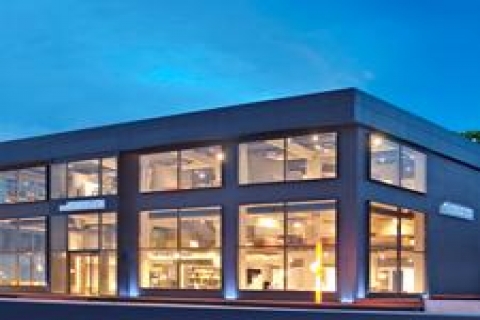 Koleksiyon Mobilya Bursa'da mağaza açtı