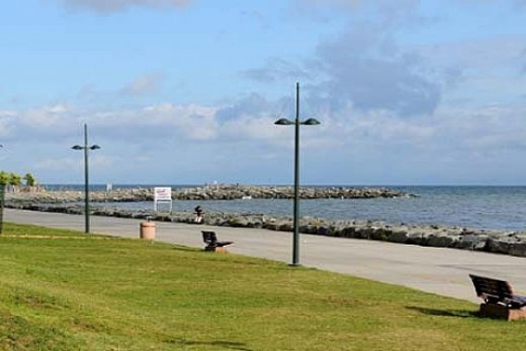 Florya sahilini İBB'nin kamyonları hafriyat alanına çevirdi!