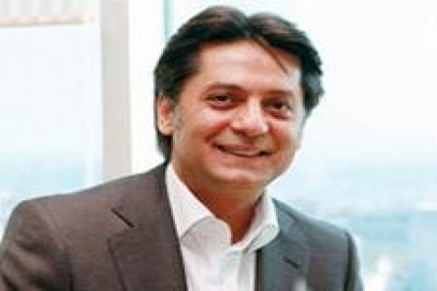 Emin Sazak: Müteahhitler politik risk sigortası yaptırmalı!