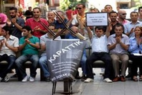 Beyoğlu ne terkedilsin ne işgal edilsin!