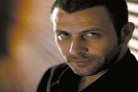 Nejat İşler mahalle baskısı yüzünden ev aldı!