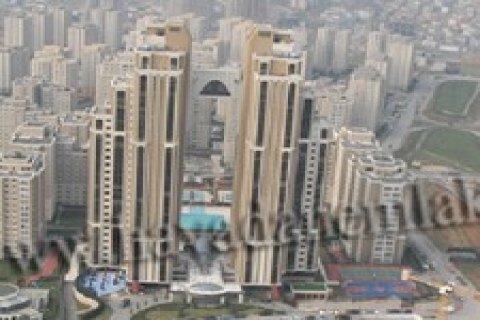 Uphill Court'tan son fotoğraflar!