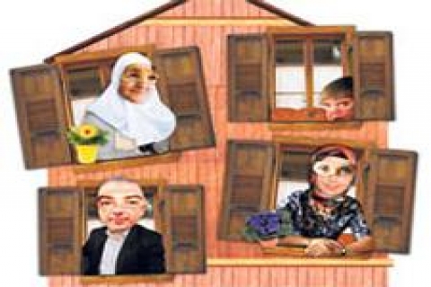 Ailece aynı binada yaşamak güzel ama zor!