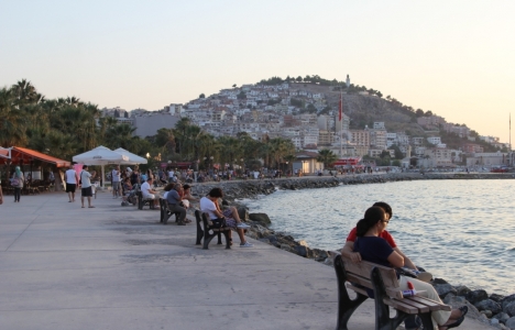 Kuşadası sahili kanalizasyona kavuşuyor!