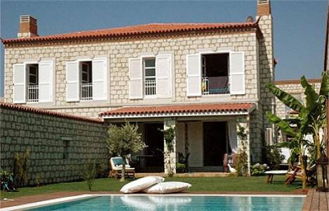 Köyiçi Taş Evler projesine ünlü akını! 