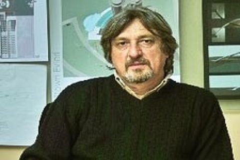 Adnan Kazmaoğlu: Konutlar hapishaneye çeviriliyor!