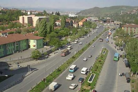 Karabük Belediyesi'nden satılık akaryakıt istasyonu arsası! 7.7 milyon TL'ye!