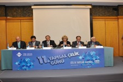 Çelik Yapılar Haftası'na Türkiye'nin Çelik yolu olması önerisi damgasını vurdu