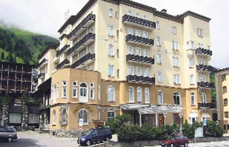  Fettah Tamince, Hotel Flüela’yı Davos için yeniliyor!