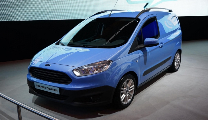 Ford Transit Courier Ekim 2022 fiyat listesi açıklandı! Araba alacaklara ekim ayı fırsatı! 26 Ekim 2022 fiyat listesi