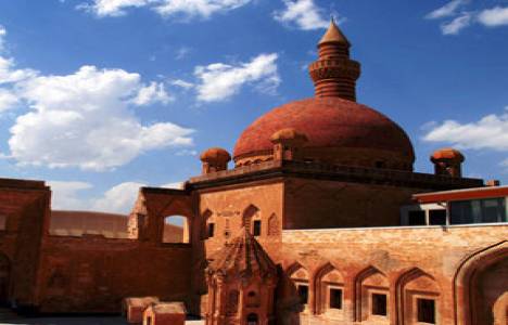 İshak Paşa Sarayı zahire ambarları ziyarete açıldı!