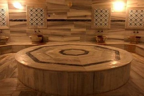 Çemberlitaş Hamamı'na, Luc Besson'un filmi için Fransız makyajı yapılıyor!