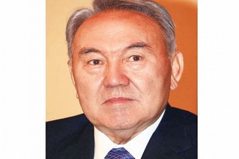 Kazakistan Cumhurbaşkanı Nursultan Nazarbayev'den Türk miteahhitlerine övgü!