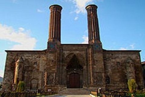 MNG Holding'ten Erzurum'a çifte Minare benzeri ikiz kule!