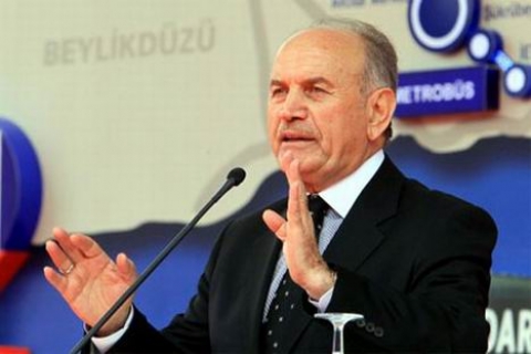 Kadir Topbaş, İstanbul trafiğini Paris ve Manhattan'a benzetti!